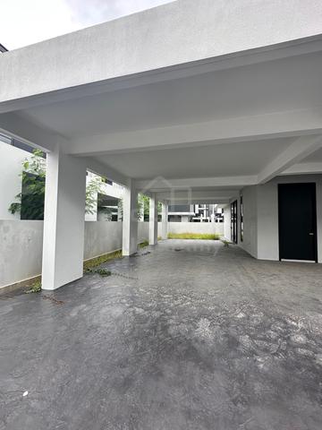 Lume Homes| 3 Storey Super Semi D| Brand new 1