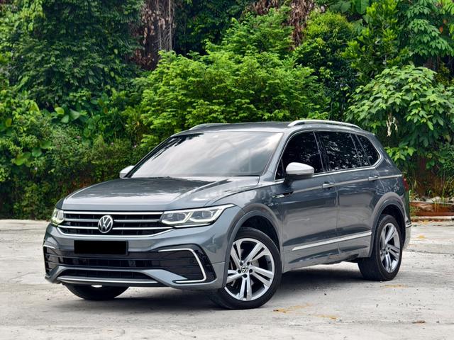 {2022} Volkswagen TIGUAN 2.0 ALLSPACE TSI R-LINE 4 - 1