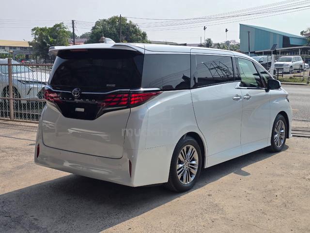 2024 Toyota Alphard Z 2.5 - 5