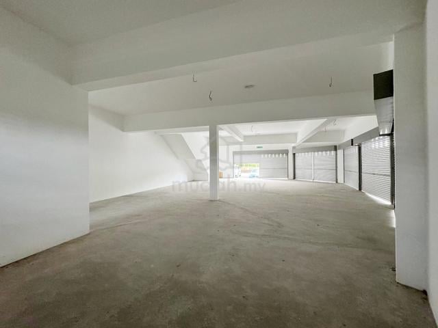 Bandar Cemerlang Three Storey Corner Shoplot For Rent 1