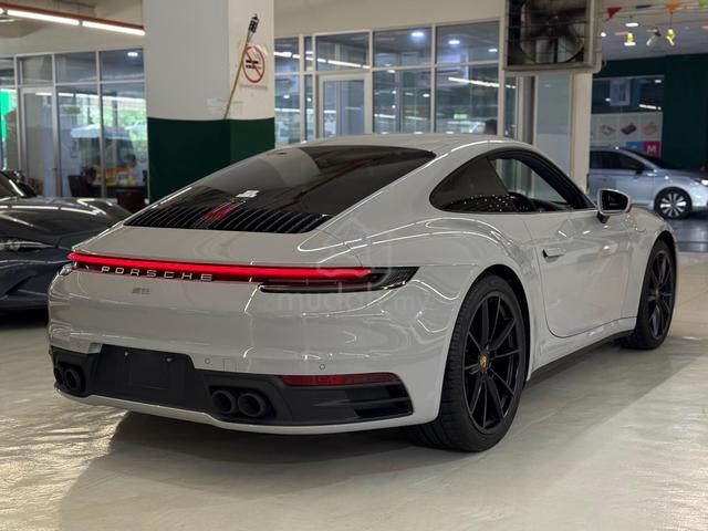 2021 Porsche 911 CARRERA 3.0L 992 - 4
