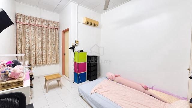 Taman Senai Utama - Single Storey Terrace House, Kitchen Extended !!! 1
