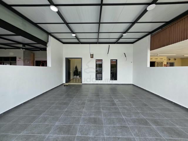 (Freehold)1-Stry Terrace House Taman Hilir Ujong Pasir House For Sale 1
