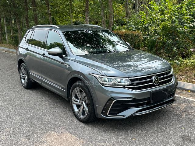 2023 VOLKSWAGEN TIGUAN 2.0 R-LINE ✅ 37k KM Mileage - 2