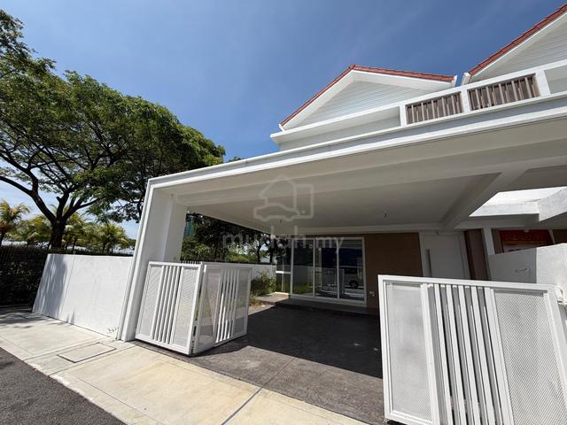 2 storey terrace end lot Aspen Viluxe Residence @ Batu Kawan 1