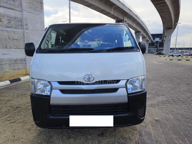 2017 Toyota HIACE 2.5 (M) Semi Panel Van - 2