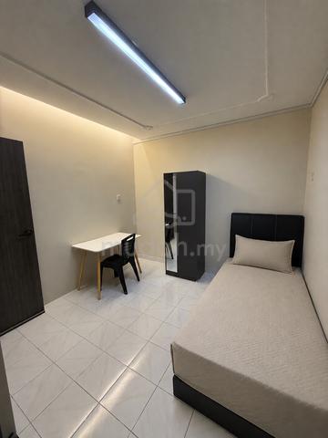 Ipoh garden east room for rent 1