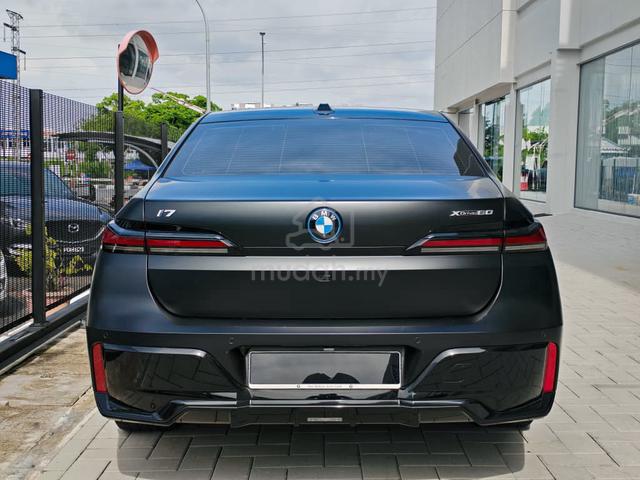 BMW i7 xDrive60 M Sport G70 (A) CBU 2023 - 3