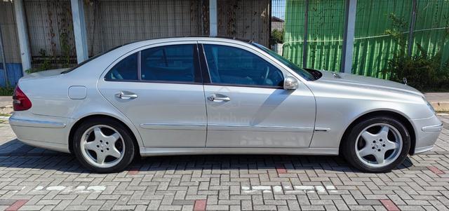 Mercedes Benz E220 CDI AVANTGARDE (CBU) 2.1 DEISEL - 5