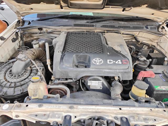 2014 Toyota HILUX 3.0 G VNT MY05 KUN26R UPDATE (A) - 4