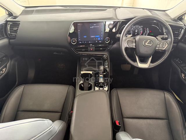 2022 Lexus NX250 2.5 BASE MODEL 3LED 4CAM SR GRD 4 - 5