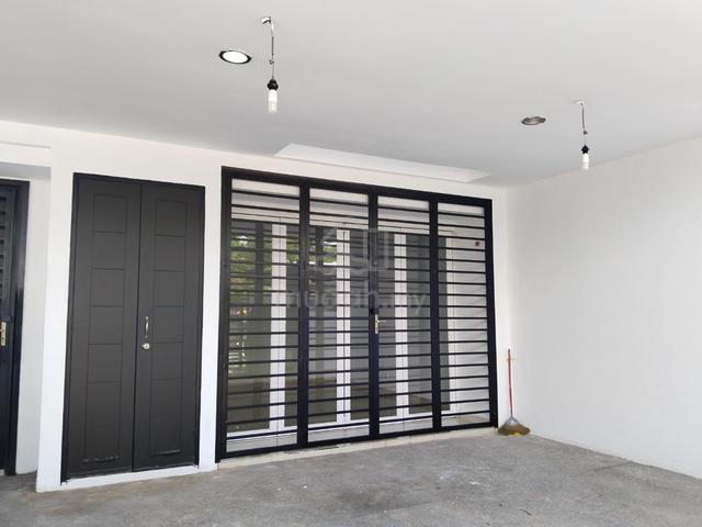 KAJANG Town 2 Storey Landed House Nice House TTDI Grove 4 for R.E.N.T. 1