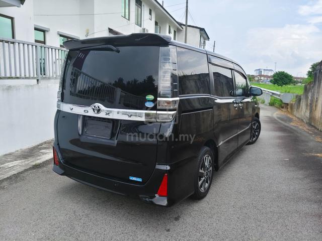 2019 Toyota VOXY 2.0 ZS KIRAMEKI II (A) - 3