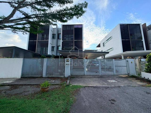 Good offer/ Hui sing area/ 3 storey semi D/ 6 bedroom/ nice unit 1