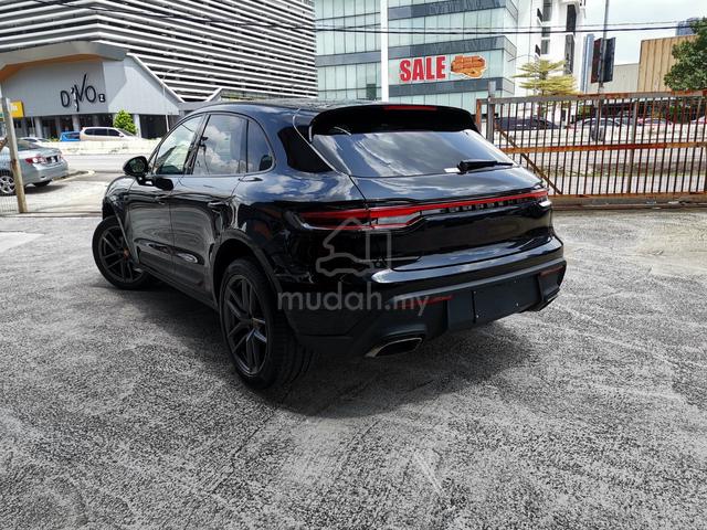 2024 Porsche MACAN 2.0 FACELIFT Red Interior - 3