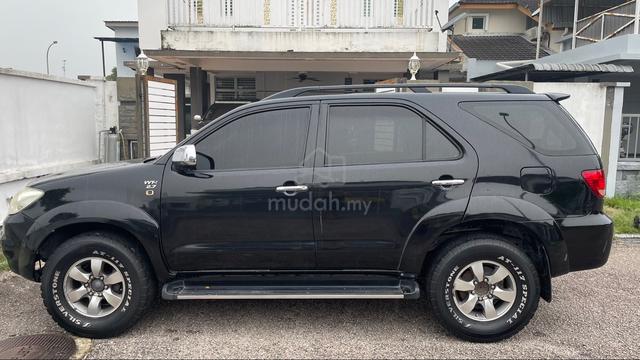 TOYOTA FORTUNER 2.7 VVT-i PETROL A/T 2005 - 5