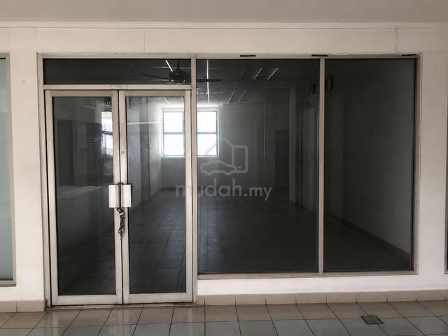 Retail Space & Shop Lot for Sale at Kelana Square 1