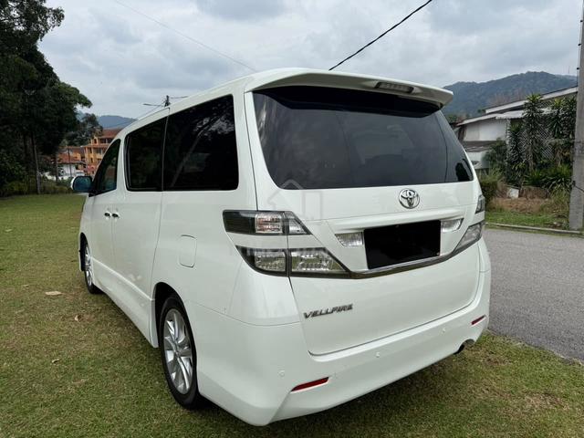 Toyota VELLFIRE - 2