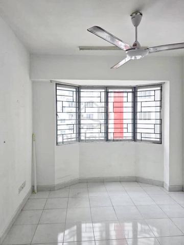 Main Place Residence 1