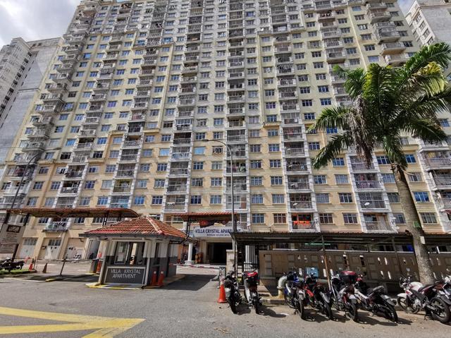 Room For Rent Villa Kristal JB 1