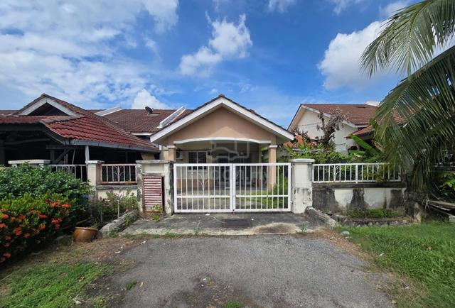 End lot single storey Taman Alam Suria Puncak Alam For Sale 1
