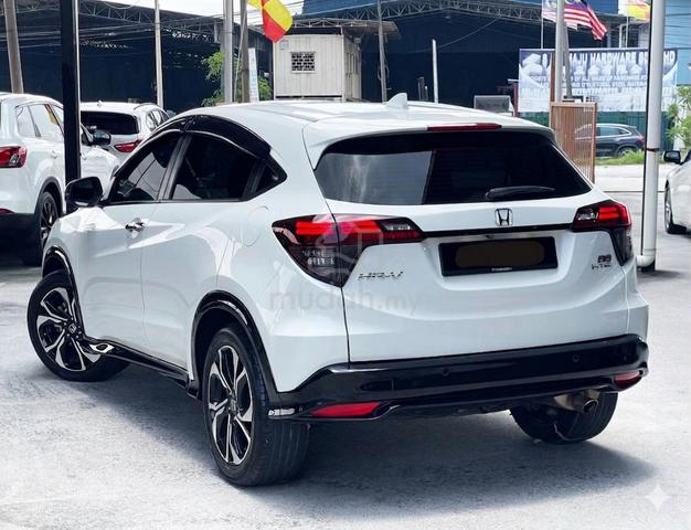 2022 Honda HR-V 1.8 RS UNDER WARRANTY BY HONDA - 2
