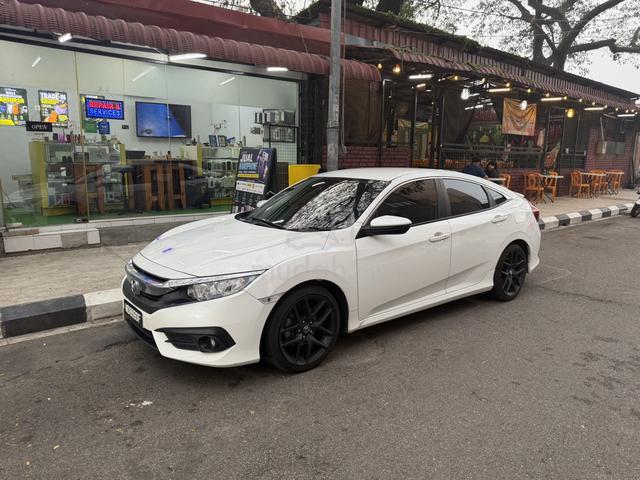 2016 Honda CIVIC 1.8 I-VTEC (A) - 1
