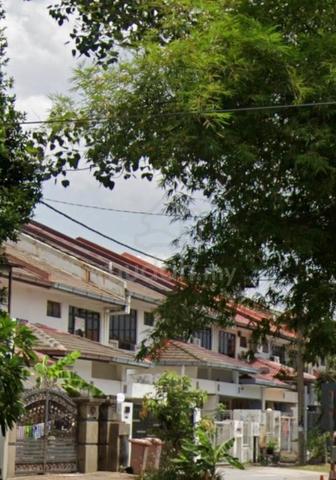 REFURBISHED 2.5 STOREY LINK HOUSE at BANDAR UTAMA 11, PETALING JAYA 1