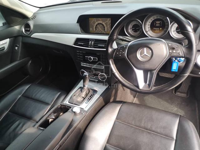 2012 Mercedes-Benz C-Class C250 CGI 1.8 Facelift - 5