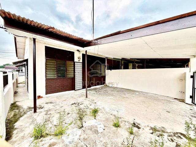 Non Bumi End Lot Teres Setingkat Rumah Awam Fasa 2 Ayer Molek Melaka 1