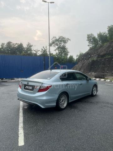 2013 Honda CIVIC 1.5 (HYBRID) (A) - 4