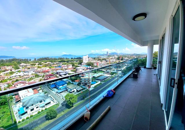 The Bay Residences 1