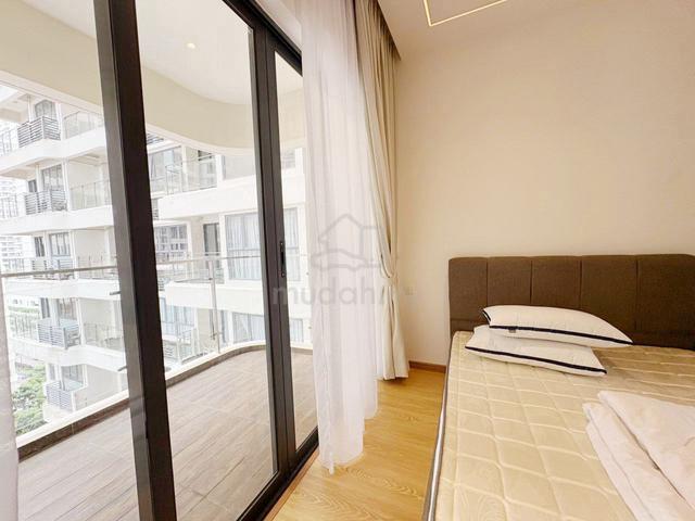 Bay Laurel @ Country Garden Danga Bay 5