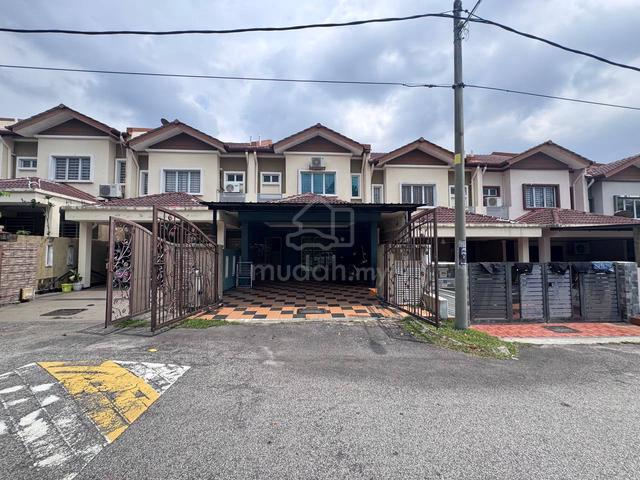Freehold !! Double Storey Terrace Seksyen 3 Puncak Saujana Kajang 1