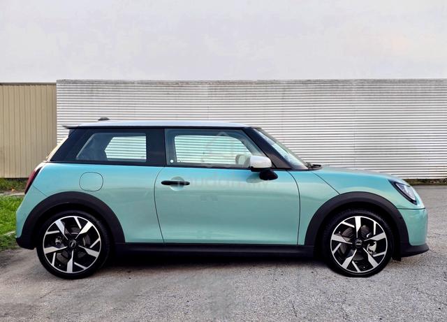 2024 Mini COOPER 2.0 S F66 (A) New Model 4K KM - 4