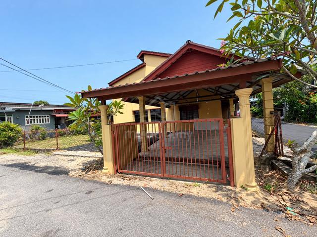 Bilik Sewa KG Pasir Panjang 1