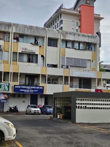 3 adjourning units ground floor shop in Asia City 1