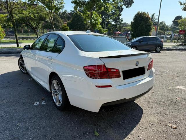 Bmw 528i F10 2.0 M SPORT LCI FACELIFT (A) WARRANTY - 3
