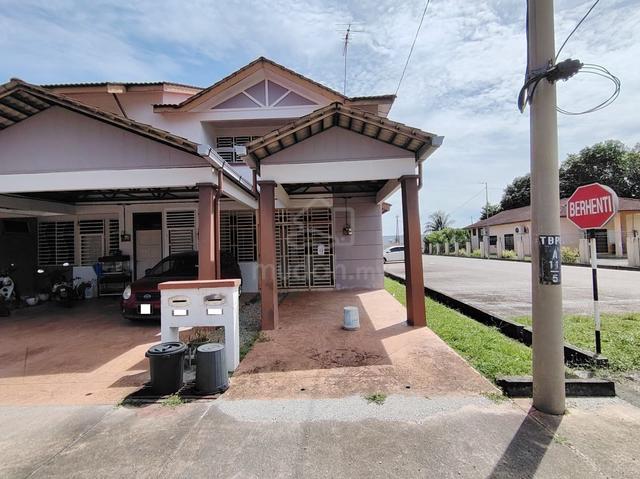 [End Unit, Ground Floor Townhouse] Kondo Villa Putera, Kepala Batas 1