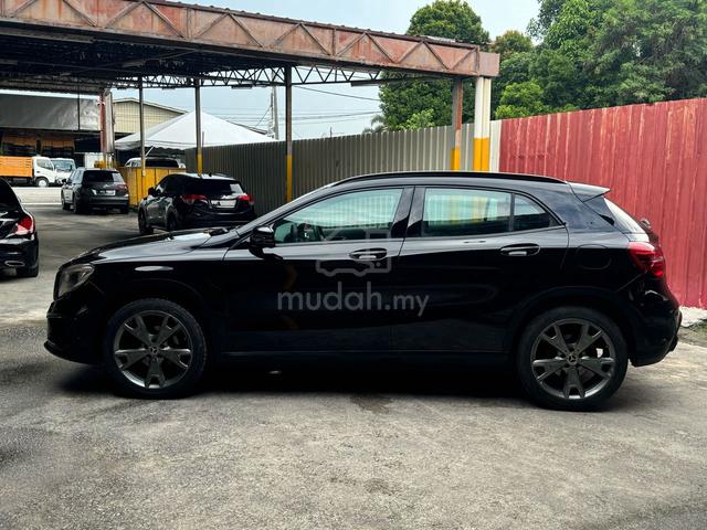2014 Mercedes Benz GLA200 1.6 LOAN KEDAI IC SHJA - 4