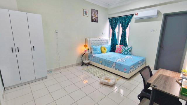 Master Room   Private Bathroom | Fully Furnished | Sri Bayu 1