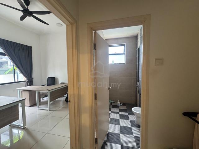Desa Tebrau( Precinct 12 )2.5 Storey Semi D For Sales 1