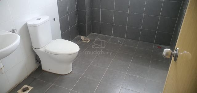 Telok Gadong Besar 2.5 Storey Basic Unit For Rent 5