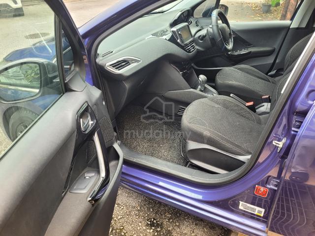 2017 Peugeot 208 1.2 PURETECH (A) - 4