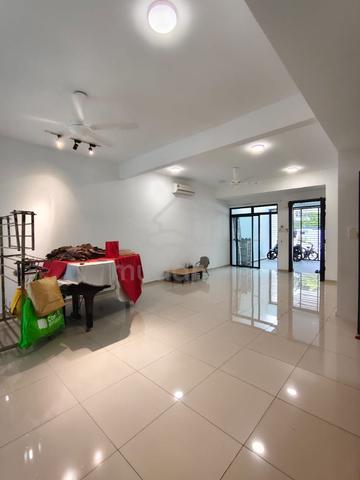 Jade Hills 2-Storey Terrace House For Sale 1
