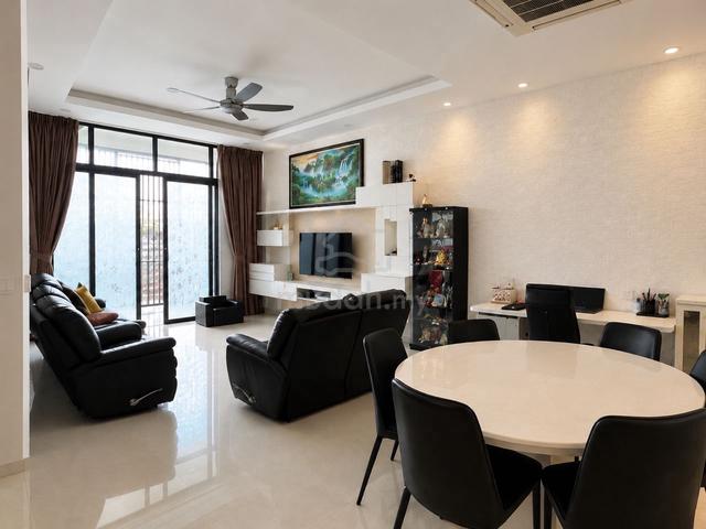 The Orchard Residences 1