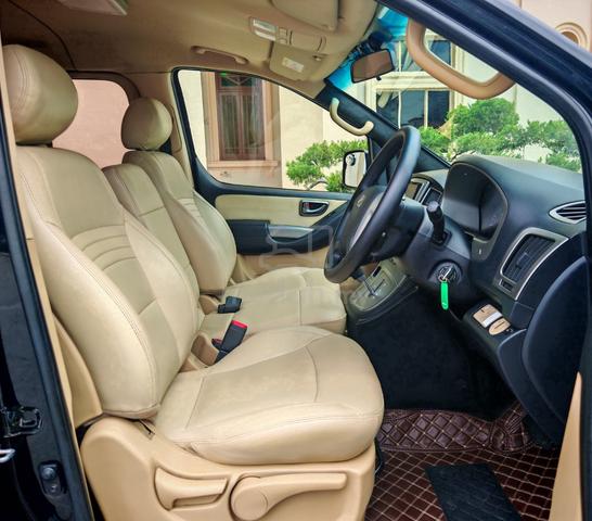 2017 Hyundai GRAND STAREX 2.5 FACELIFT PREMIUM P/D - 3