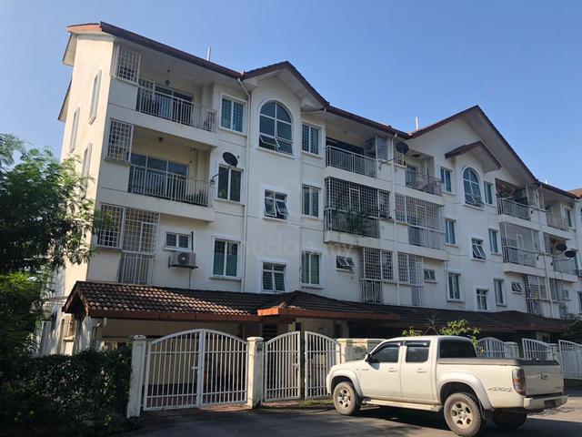 Balakong Near The Mines TownHouse 3 Rooms , Seri Kembangan 1