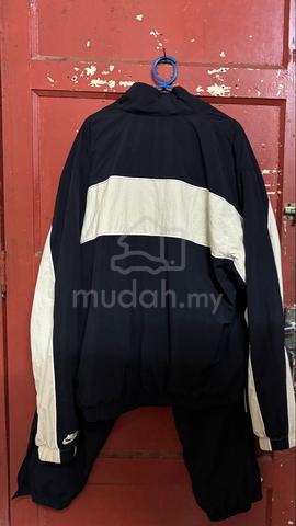 Nike Apparels - photo 3 of 6