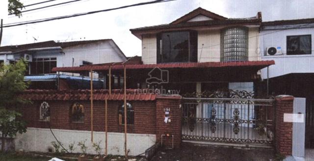 For RENT Double-Storey Semi-Detached House along Jalan Serampang 1